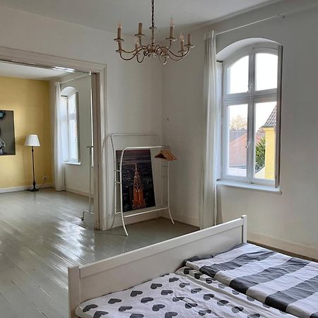 Beautiful Apartment In A Historic Villa ฮัททิงเงน ภายนอก รูปภาพ
