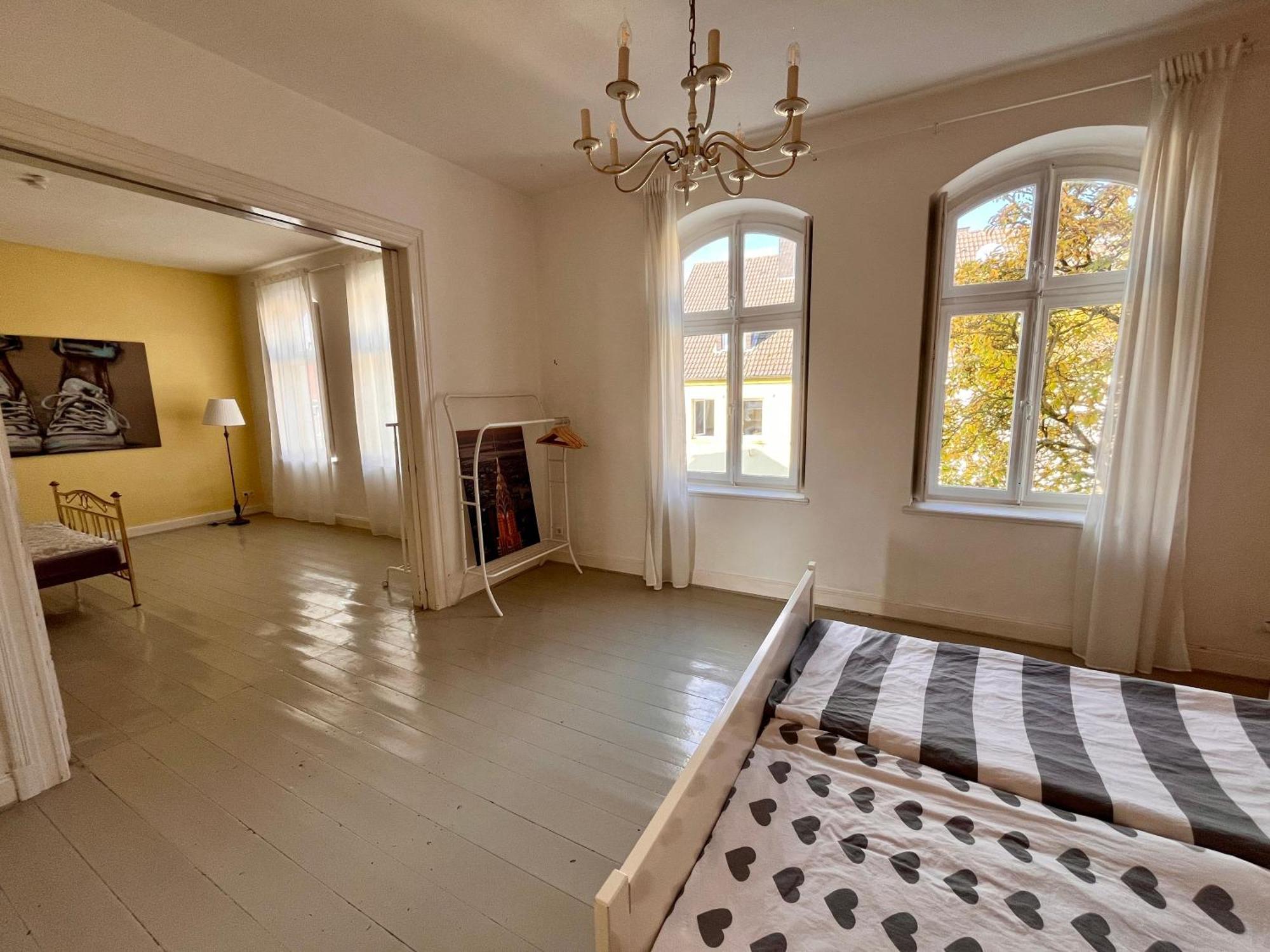 Beautiful Apartment In A Historic Villa ฮัททิงเงน ภายนอก รูปภาพ