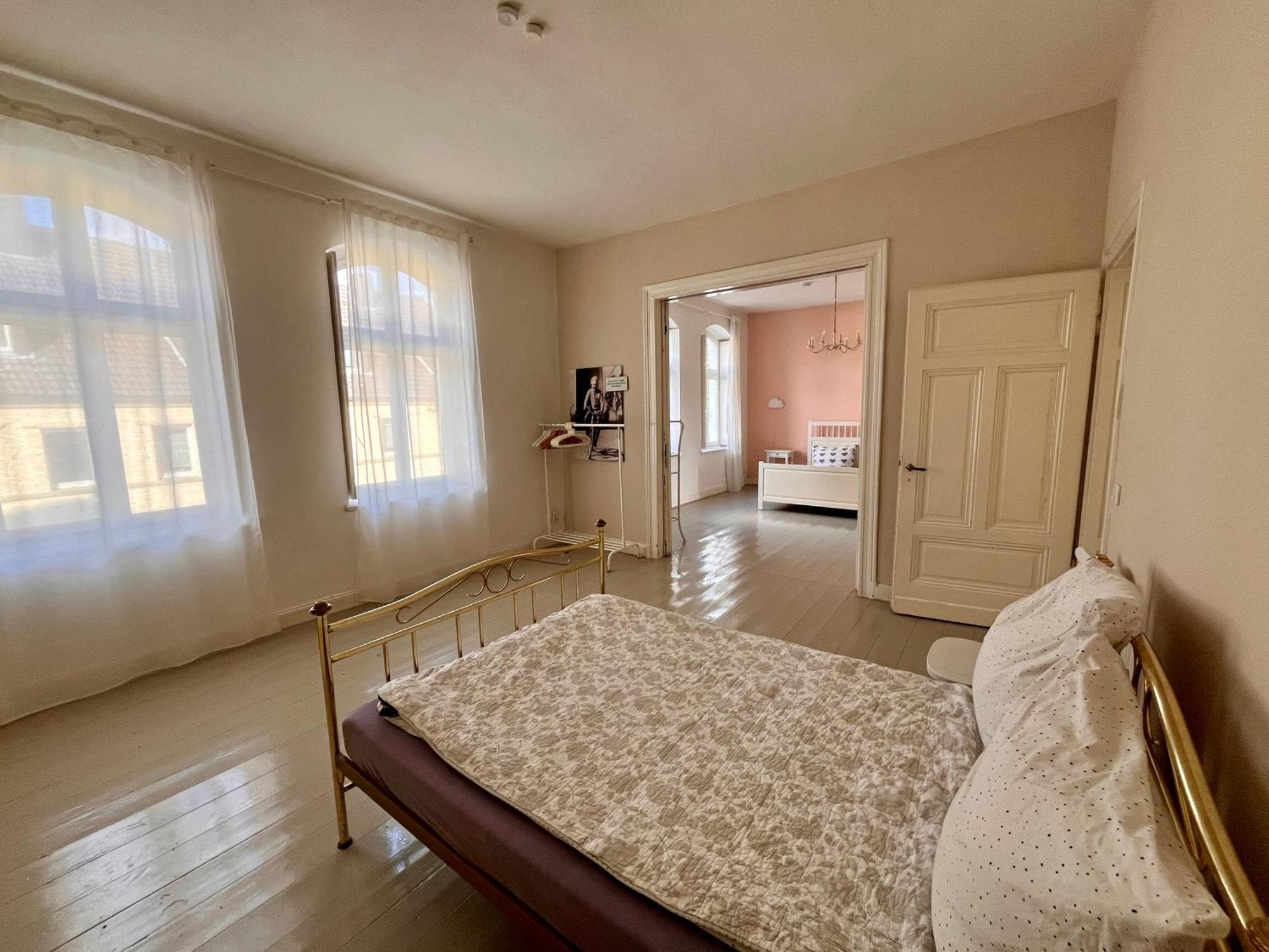 Beautiful Apartment In A Historic Villa ฮัททิงเงน ภายนอก รูปภาพ