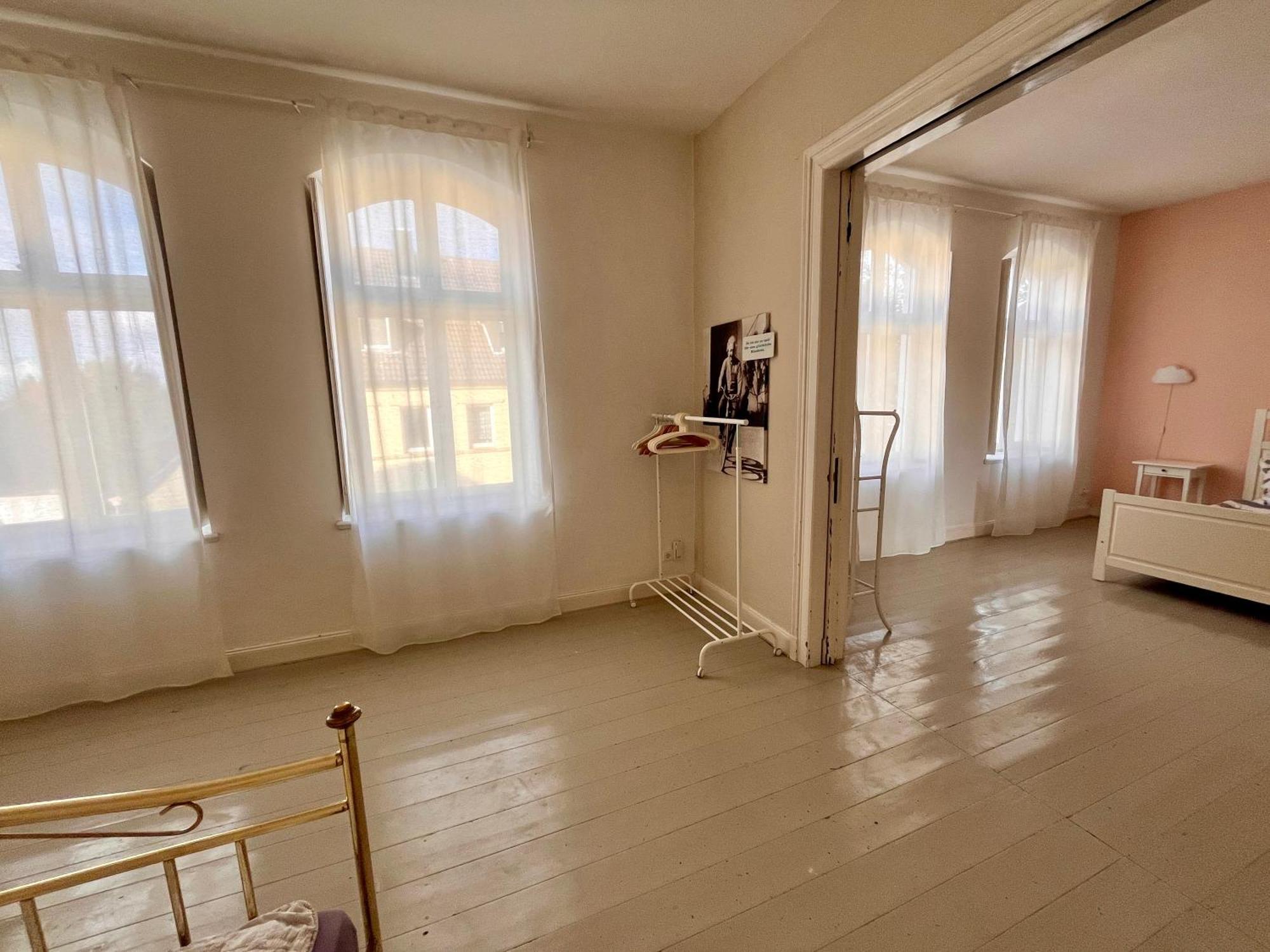 Beautiful Apartment In A Historic Villa ฮัททิงเงน ภายนอก รูปภาพ