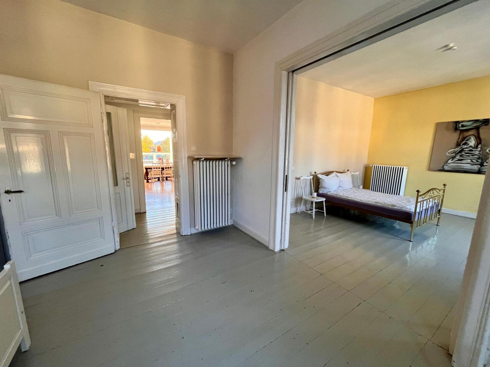 Beautiful Apartment In A Historic Villa ฮัททิงเงน ภายนอก รูปภาพ