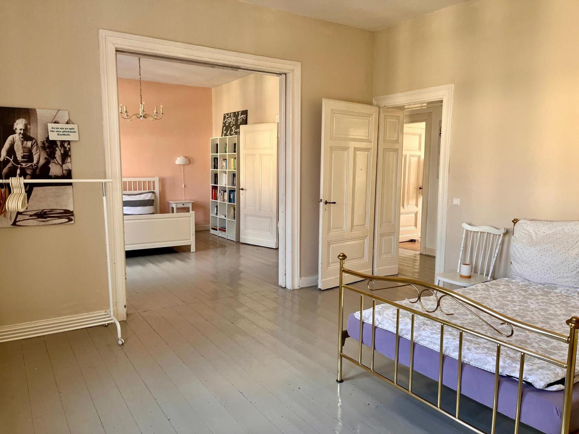 Beautiful Apartment In A Historic Villa ฮัททิงเงน ภายนอก รูปภาพ