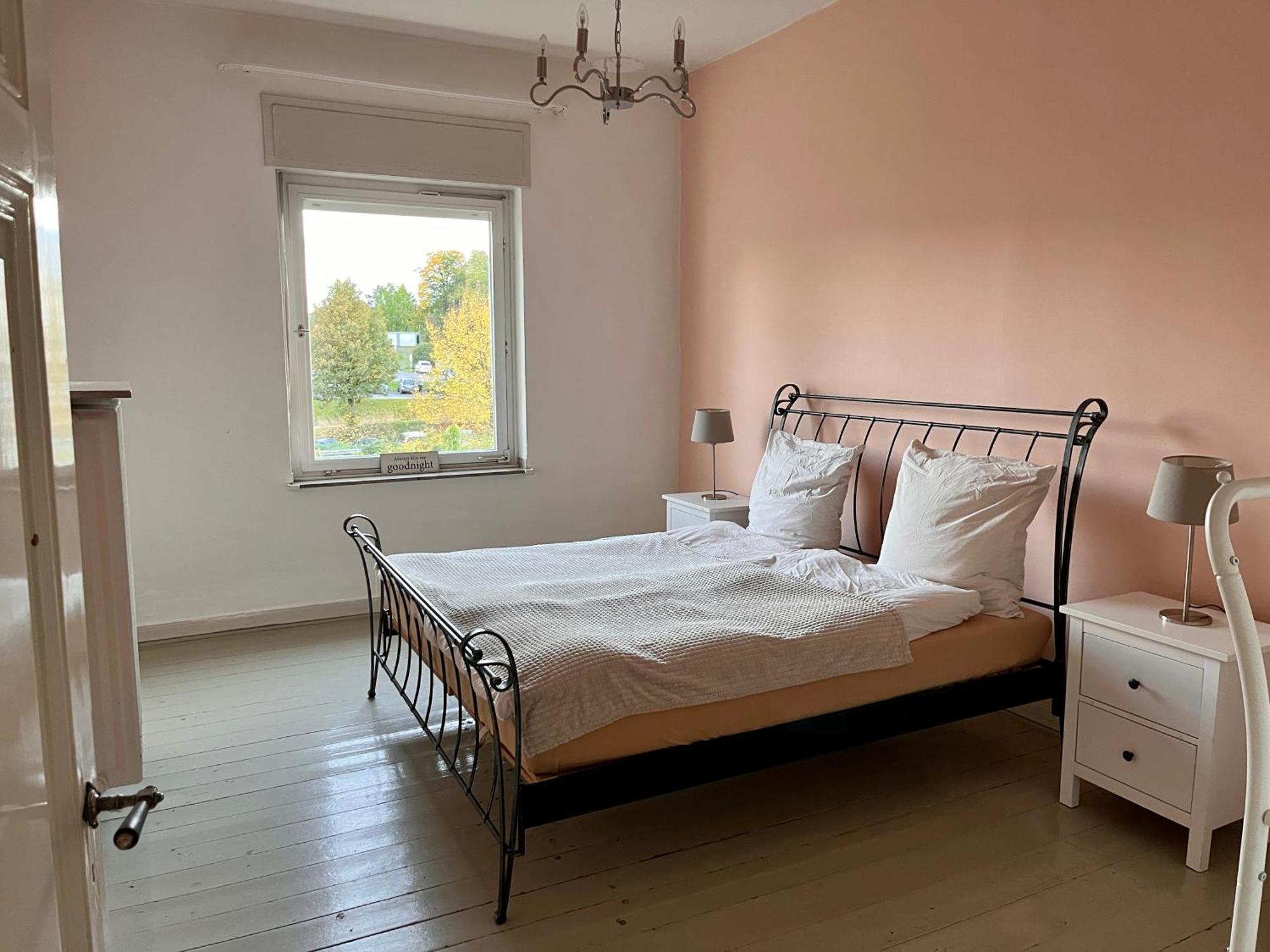 Beautiful Apartment In A Historic Villa ฮัททิงเงน ภายนอก รูปภาพ