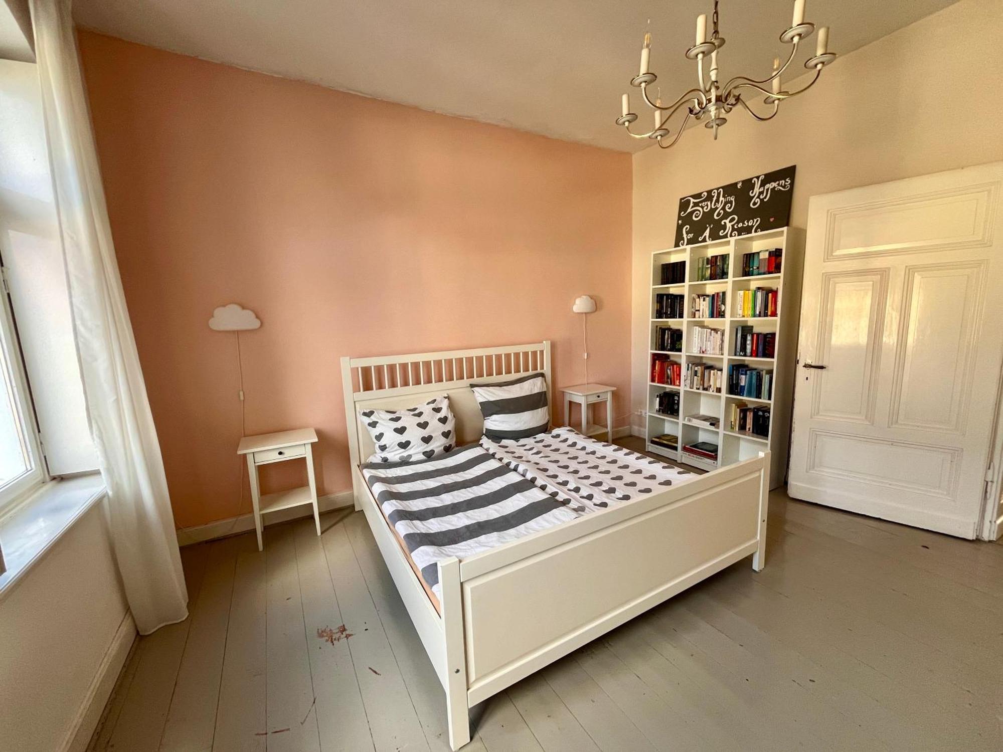 Beautiful Apartment In A Historic Villa ฮัททิงเงน ภายนอก รูปภาพ